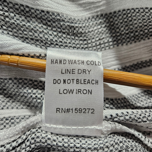 GIGIO USA Boho Hi-Lo Button Up Top Roll Tab Sleeves Sz. L Gray White Stripe - Picture 7 of 9